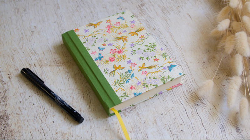 Agenda perpétuel format moyen - Fleurs oiseaux papillons