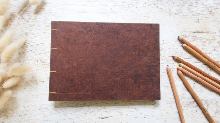 Carnet de croquis A5 fait main — Reliure copte, papier lokta | L'Atelier Reliure