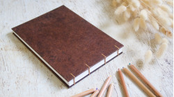 Carnet de croquis A5 fait main — Reliure copte, papier lokta | L'Atelier Reliure