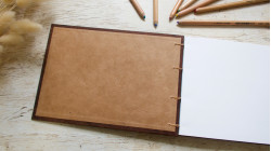 Carnet de croquis A5 fait main — Reliure copte, papier lokta | L'Atelier Reliure