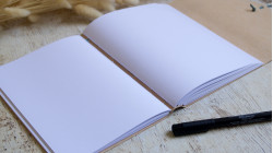 Carnet A5 liège naturel - Cadeau éco-responsable et vegan - Artisanal | L'atelier Reliure