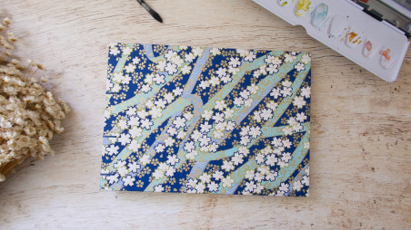 Carnet d’aquarelle A5 paysage – Fabrianon Artistico grain fin - Papier japonais en couverture