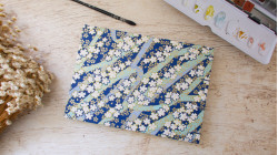 Carnet d’aquarelle A5 paysage – Fabrianon Artistico grain fin - Japonais bleu marine  | L'atelier Reliure