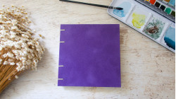 Carnet aquarelle carré Découverte 5 papiers couverture en simili velours violet