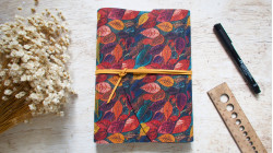 Carnet en liège format A5 portrait motif Feuilles automnales fait main