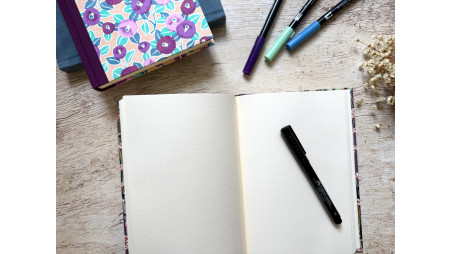 Bullet journal A5 personnalisable fait main — Carnet à points sur mesure | L'Atelier Reliure