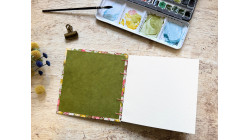 Carnet d’aquarelle carré fait main – Fabriano Artistico grain fin - Japonais feuilles colorées | L’atelier Reliure