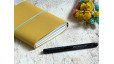 (Re) 🍎 Le carnet rechargeable en cuir de pomme - Moutarde - format B6 portrait