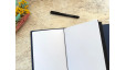 (Re) 🍎 Le carnet rechargeable en cuir de pomme Bleu foncé - format A5 portrait
