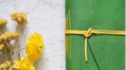 Carnet B6 liège personnalisable - Petit journal sur mesure vegan | L'atelier Reliure