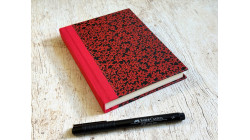Carnet de notes moyen Momiji en papier japonais rouge et noir – collection Yūwa – reliure artisanale de L’Atelier Reliure.