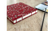Carnet d’aquarelle carré – couverture en papier japonais Branches en fleurs rouge | L’atelier Reliure
