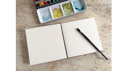 Carnet d’aquarelle carré – couverture en papier japonais | L’atelier Reliure