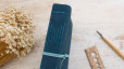Carnet de bord A5 liège bleu foncé - Support d'écriture robuste et imperméable | L'atelier Reliure